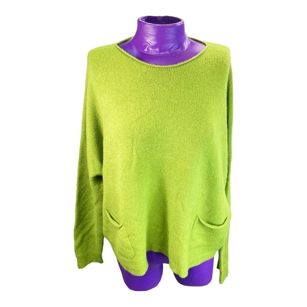Amazing green Italian viscose boat neck sweater one size